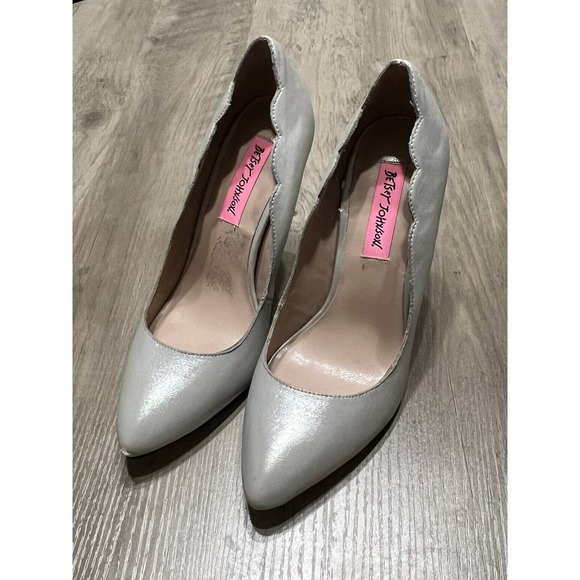 Betsey Johnson Shoes - Betsey Johnson Women's Silver Stiletto Heels Dress‎ Shoes Pumps Sz 7.5 VGC!
